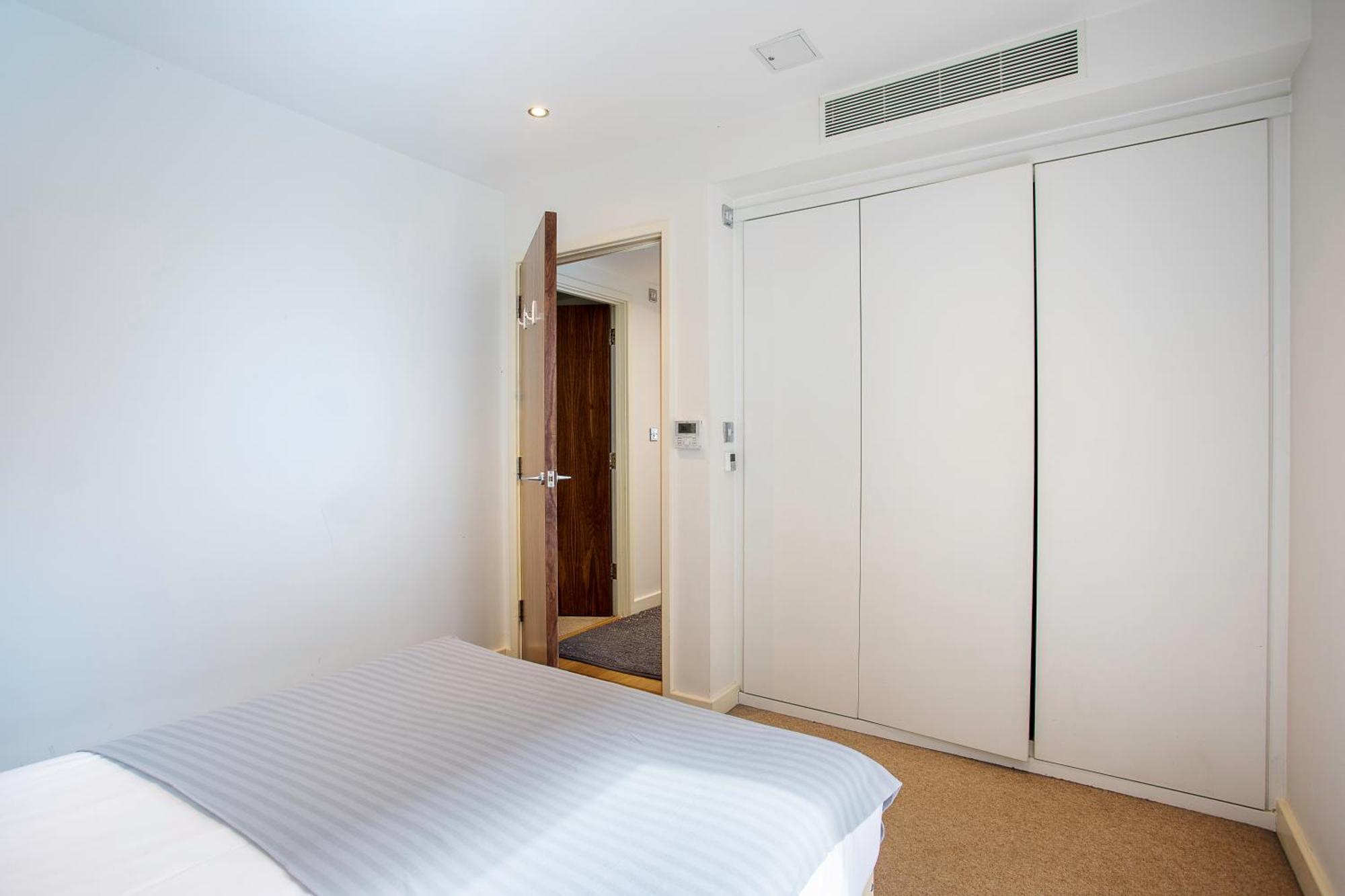 Serene Cityscape - 2Br Luxury Westminster Apartment 런던 외부 사진