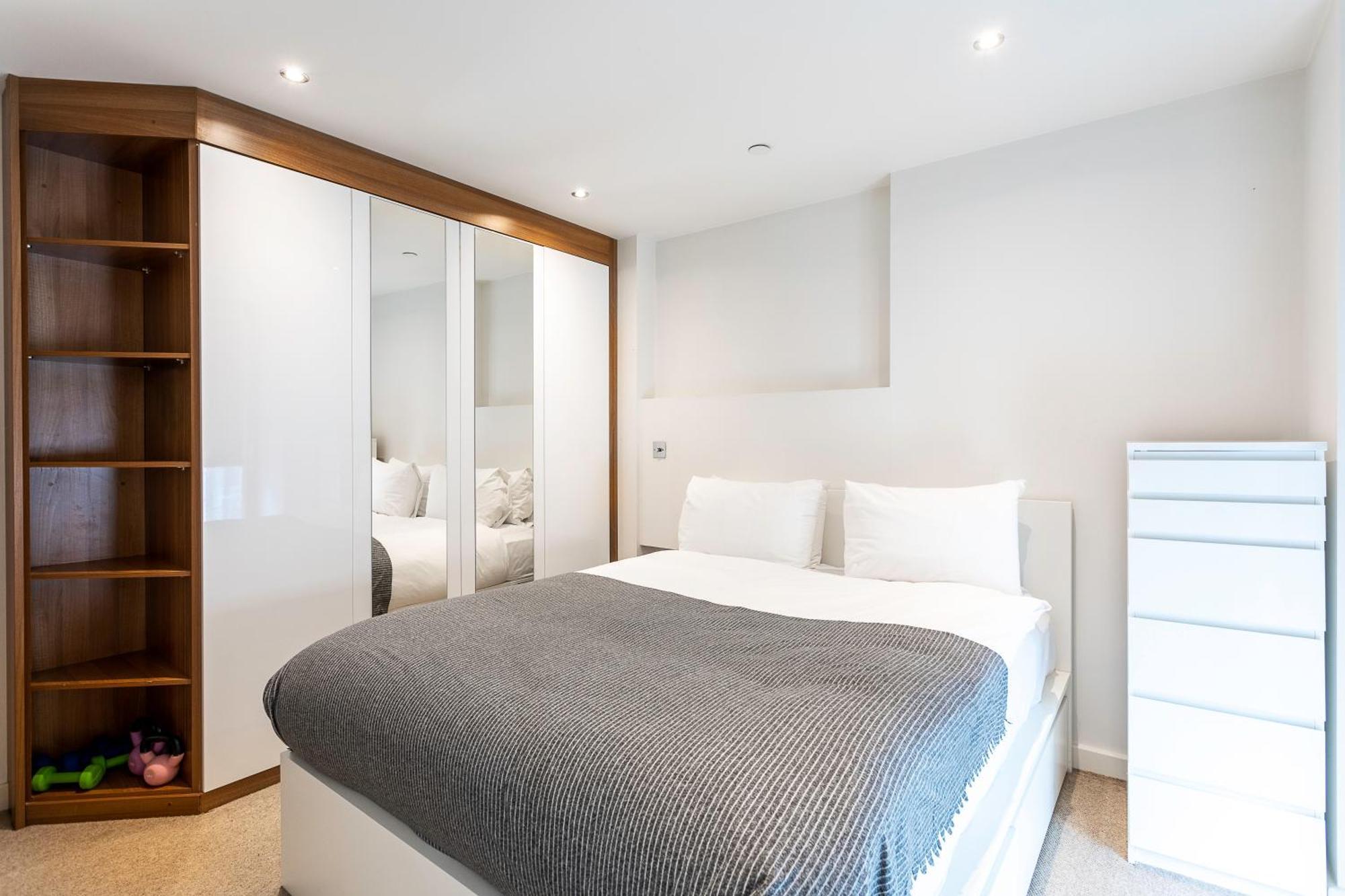 Serene Cityscape - 2Br Luxury Westminster Apartment 런던 외부 사진
